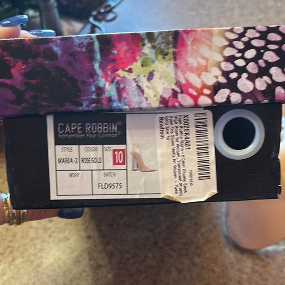 Cape Robbin Transparent and Gold Heels - Picture 7 of 10